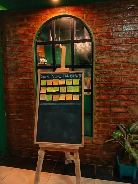 Guest review board